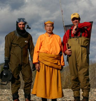 sweetwater travel buddhist monk